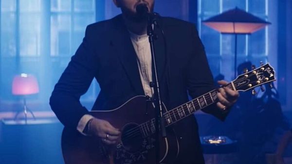 James Arthur a lansat piesa Emily