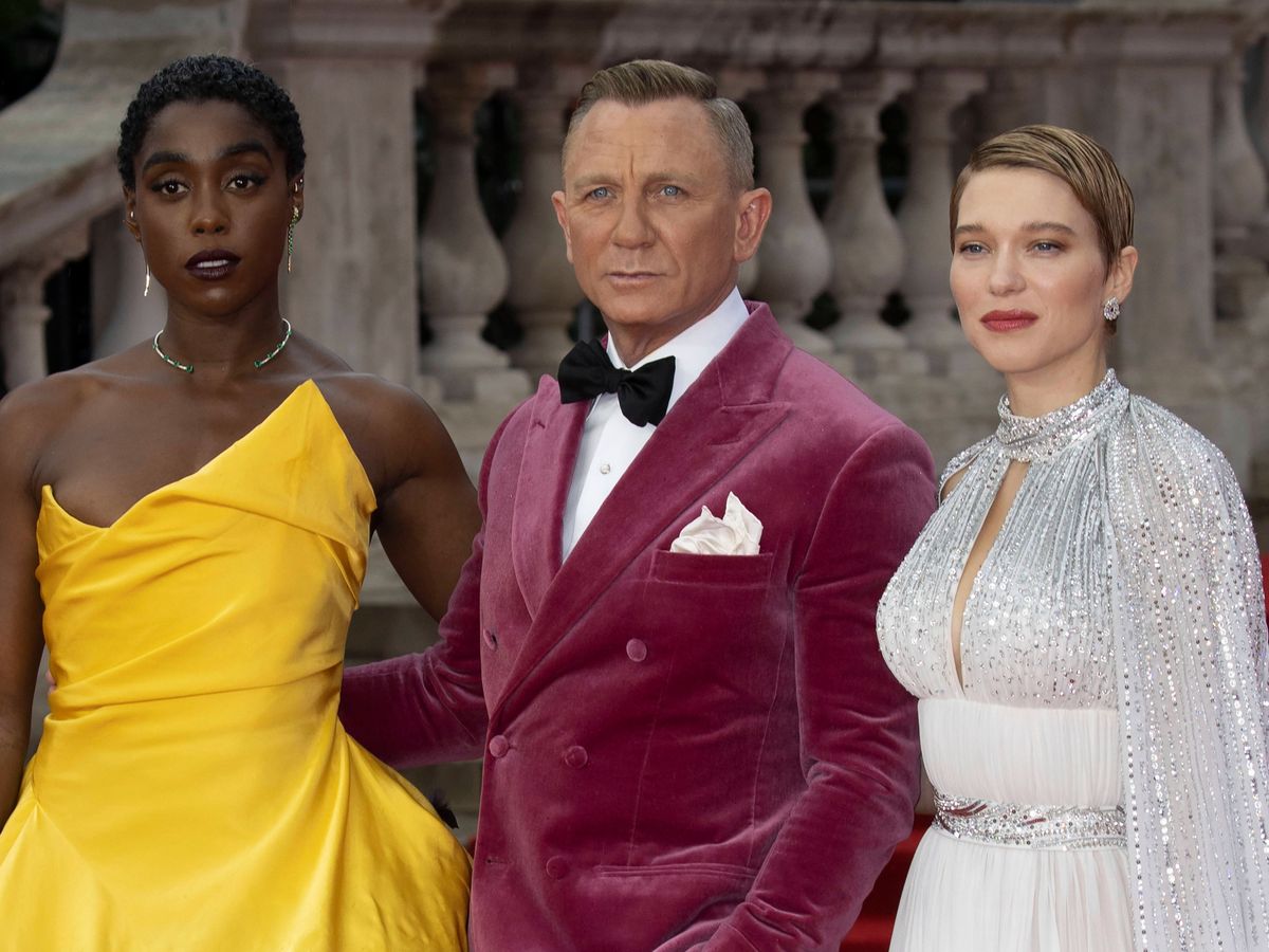 Premiera filmului „No time to die” a avut loc aseară, la Londra. Ce spun criticii despre cel mai nou film cu James Bond?!