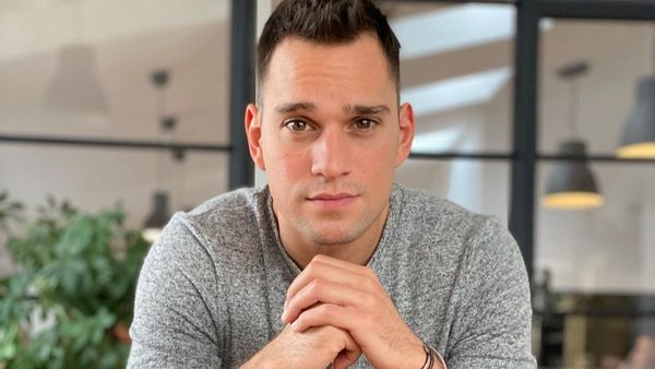 Vlad Gherman, fotografie rară cu mama lui! Actorul i-a transmis un mesaj emoționant cu ocazia zile de naștere: ”Fără ea nu aș fi fost astăzi actor”