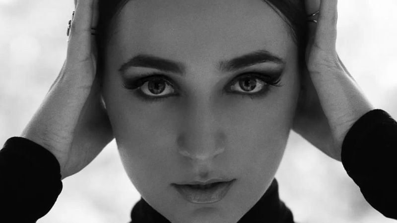 Eneli a lansat piesa &rdquo;Ghost&rdquo;