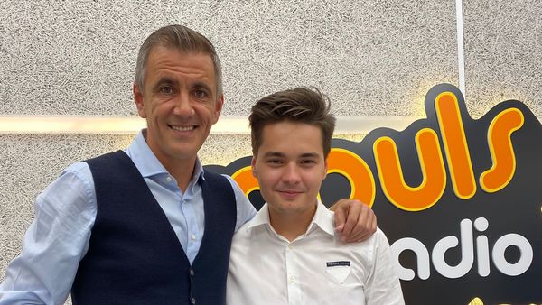 Selly, idolul unei generații, invitatul lui Cosmin Cernat, în emisiunea ”Invitatul de 12”, de la Radio Impuls