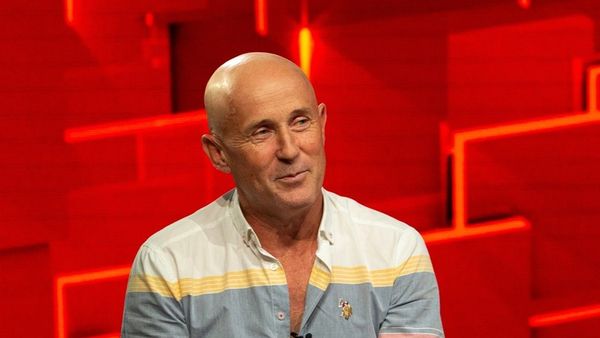 Dimineața Nebună | 40 de întrebări cu Mugur Mihăiescu/Garcea. AUDIO