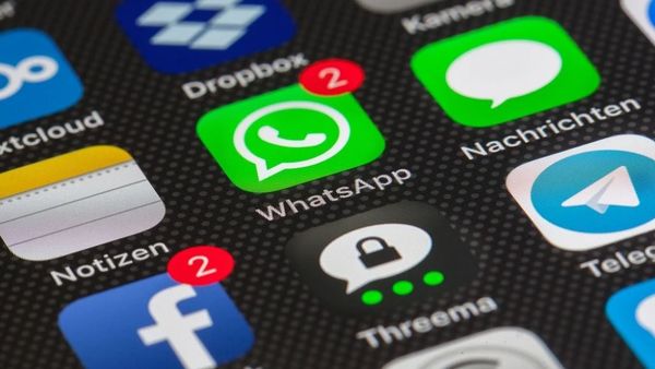 Dimineața Nebună:  Facebook, Instagram, WhatsApp și Messenger au revenit online, după ce au picat! Care a fost cauza și consecințele căderii