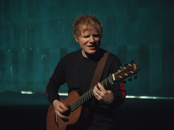 Ed Sheeran a lansat o versiune acustică a piesei &rdquo;Shivers&rdquo; - VIDEO