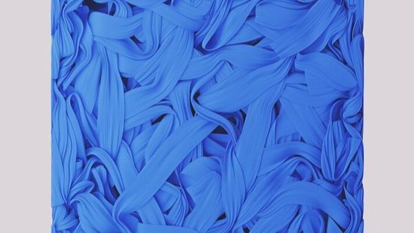 Lucia a lansat piesa &rdquo;Simple&rdquo;