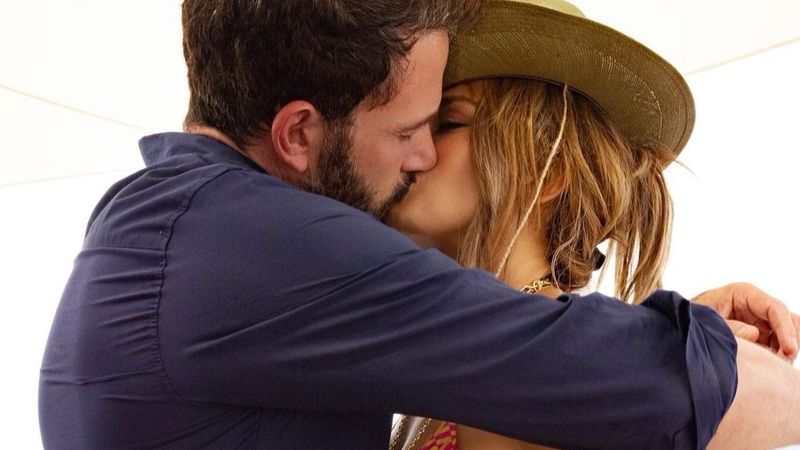 Ben Affleck, dezvăluiri emoționante despre relația cu Jennifer Lopez: &rdquo;Sunt foarte fericit&rdquo;