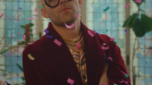 Spike a lansat piesa &rdquo;Zeu&rdquo;