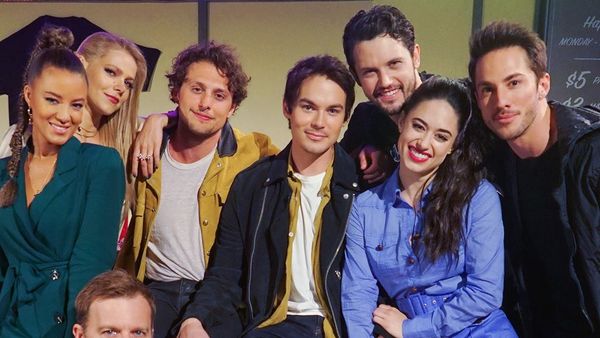 5 filme și seriale SF pe care se le vezi pe Netflix în luna octombrie