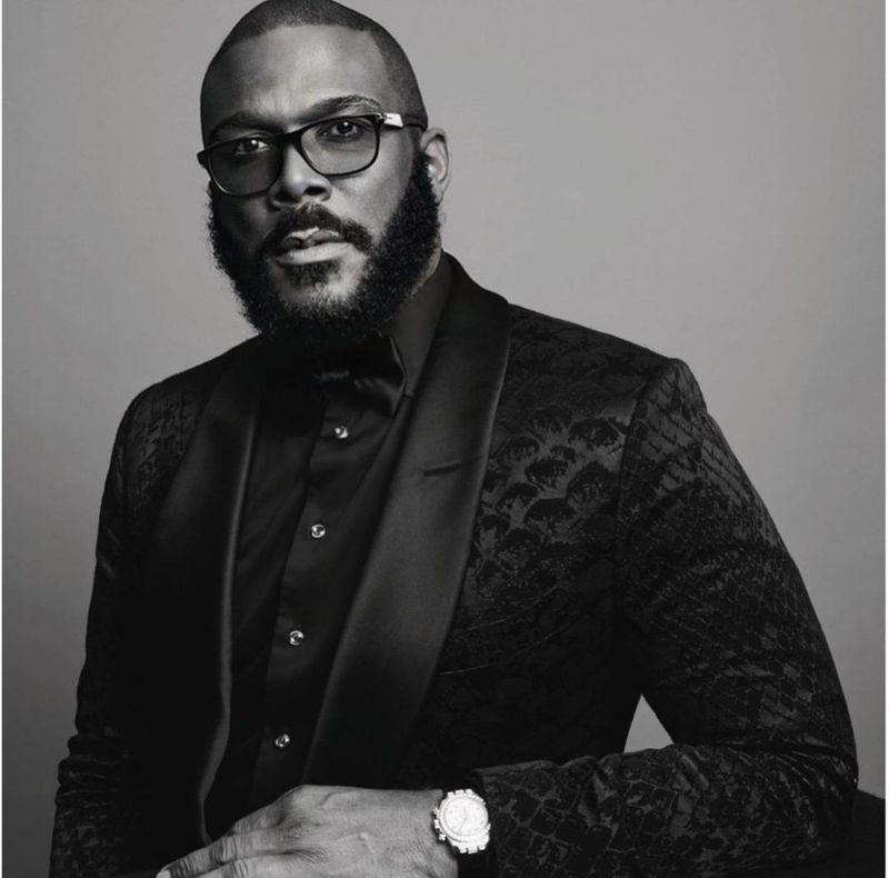 Ce filme și seriale noi va lansa Netflix la început de 2022