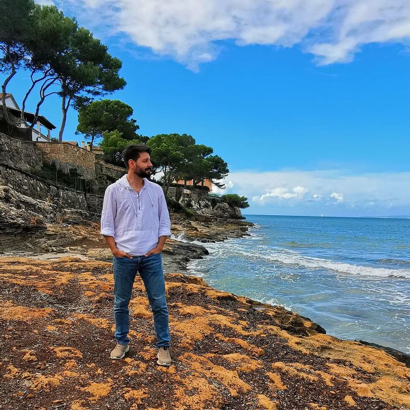 Bogdan Ioan - Friday Mood