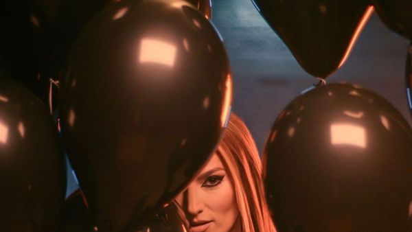 Minelli a cucerit Youtube-ul! Câte vizualizări „Rampampam”?!