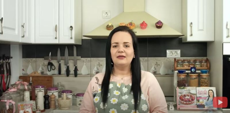 Două gospodine au ajuns în instanță! Jamila și Laura Laurențiu s-au judecat pentru rețeta de ecler la tavă