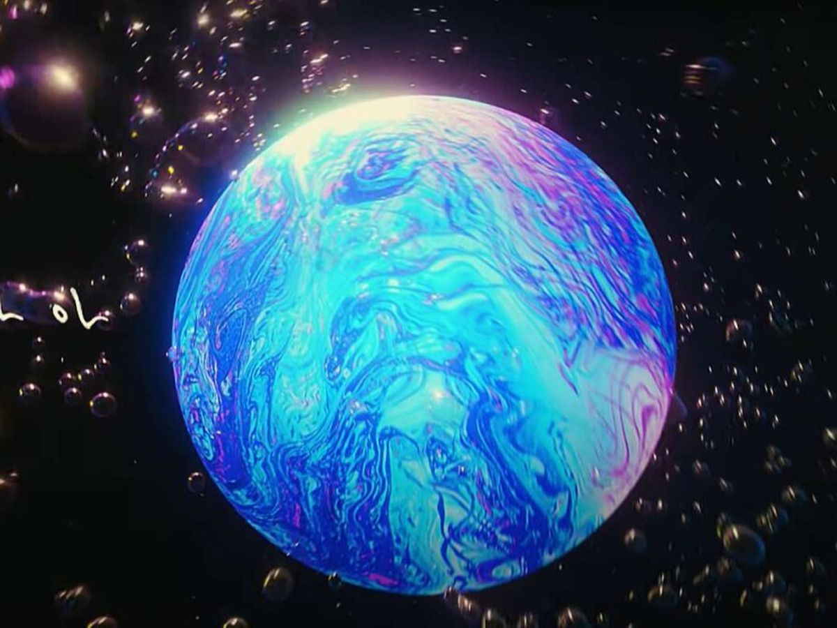 Coldplay și Selena Gomez au lansat piesa ”Let Somebody Go”