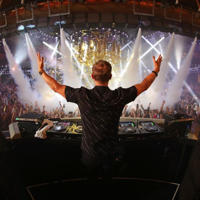 David Guetta, desemnat cel mai bun DJ la nivel mondial pentru al doilea an consecutiv