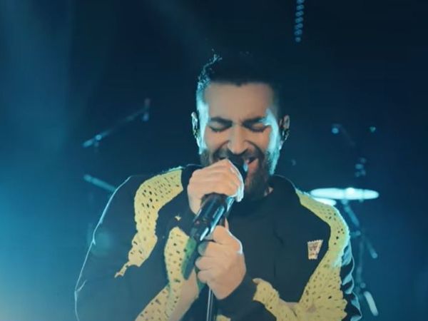 Smiley a lansat o versiune live a piesei &rdquo;P&acirc;nă c&acirc;nd&rdquo;