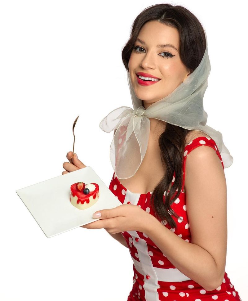 Câți bani ia Cleopatra Stratan pentru un concert?! Suma este imensă