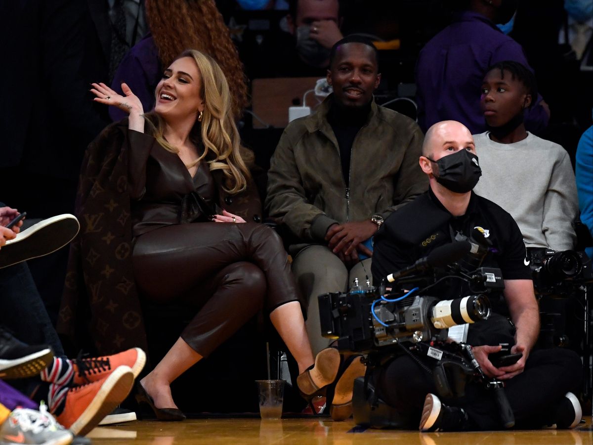 Adele, &icirc;n culmea fericirii alături de iubit! Cum au fost fotografiați cei doi 