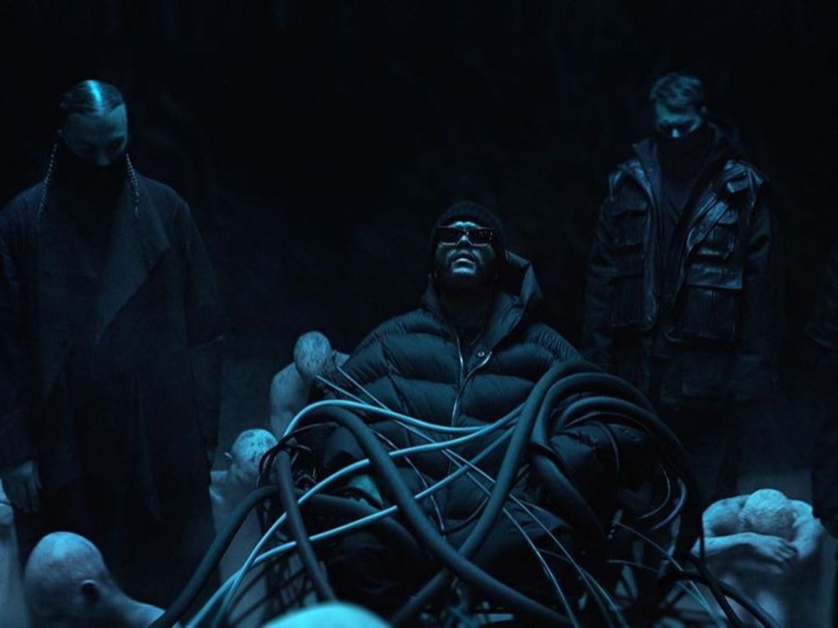 Swedish House Mafia, The Weeknd - Moth To A Flame