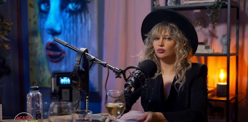 Lora, dezvăluiri emoționante despre pierderea părinților săi