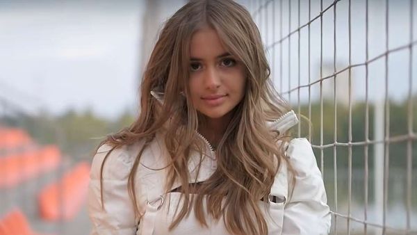 Iuliana Beregoi a lansat piesa &rdquo;Gucci și Prada&rdquo;