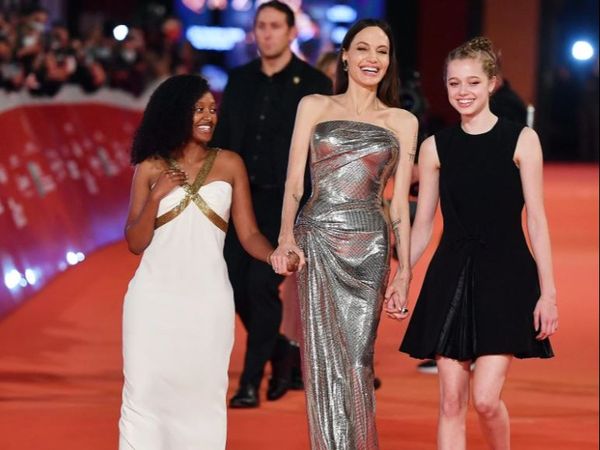 Angelina Jolie, apariție de excepție pe covorul roșu de la Festivalul de Film de la Roma, alături de două dintre fiicele sale