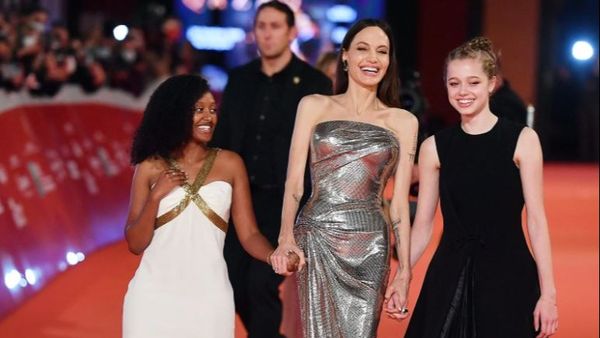 Angelina Jolie, apariție de excepție pe covorul roșu de la Festivalul de Film de la Roma, alături de două dintre fiicele sale