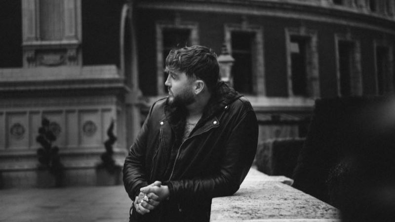 James Arthur a lansat piesa &bdquo;SOS&rdquo;