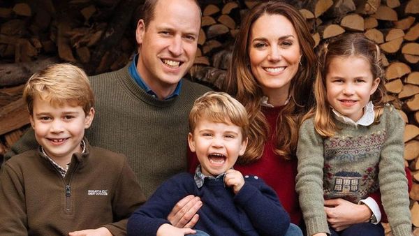 Kate Middleton și Prințul William au plecat &icirc;n vacanță. Cum au fost surprinși?! 