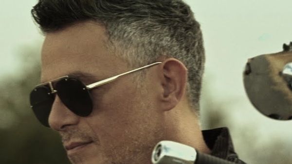 Alejandro Sanz a lansat piesa &bdquo;Mares De Miel&rdquo;