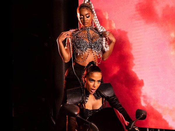Anitta și Saweetie au lansat videoclipul piesei &bdquo;Faking Love&rdquo;