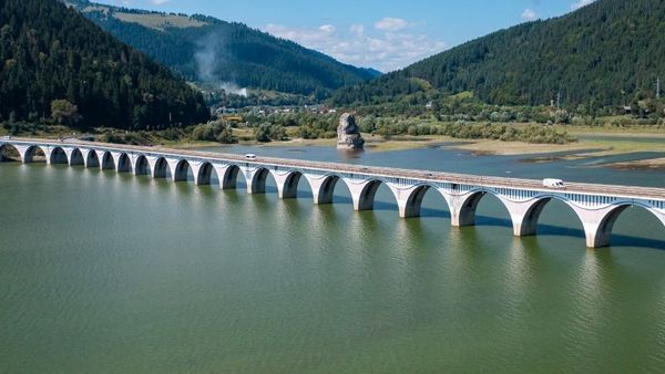 S&acirc;mbăta aceasta, de la ora 15:00, &icirc;n &rdquo;ROventura&rdquo;! Călătorie de poveste de la Portul Bicaz spre m&acirc;ndra Bucovină