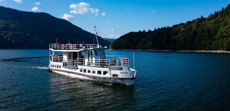 Sâmbăta aceasta, de la ora 15:00, în ”ROventura”! Călătorie de poveste de la Portul Bicaz spre mândra Bucovină