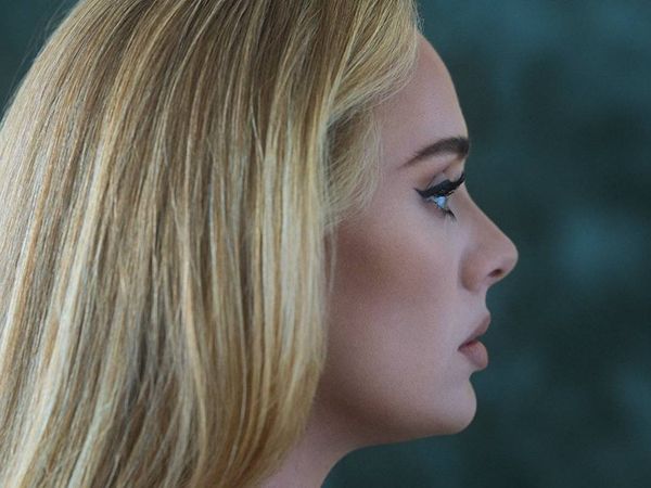 Adele a dezvăluit tracklistul noului album "30"