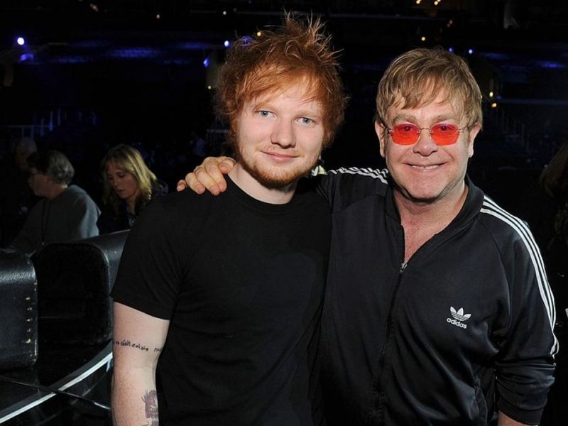 Elton John și-a lansat prima sa colecție de ochelari