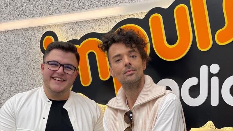 Bară la Bară | Tudor Ionescu de la Fly Project a lansat &bdquo;En Vogue&rdquo;. Am sunat-o pe Sore &icirc;n direct de ziua ei