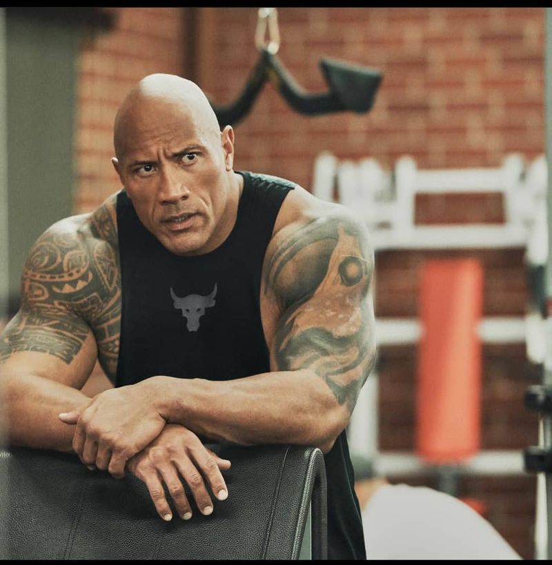 Dwayne Johnson nu mai folosește arme adevărate în filmele sale.