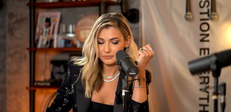 Alina Eremia a povestit cum a decurs prima întâlnire dintre ea și iubitul ei: „Am vorbit 12 ore”