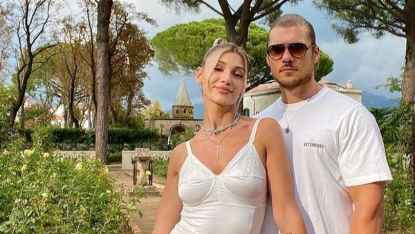 Alina Eremia a povestit cum a decurs prima întâlnire dintre ea și iubitul ei: „Am vorbit 12 ore”