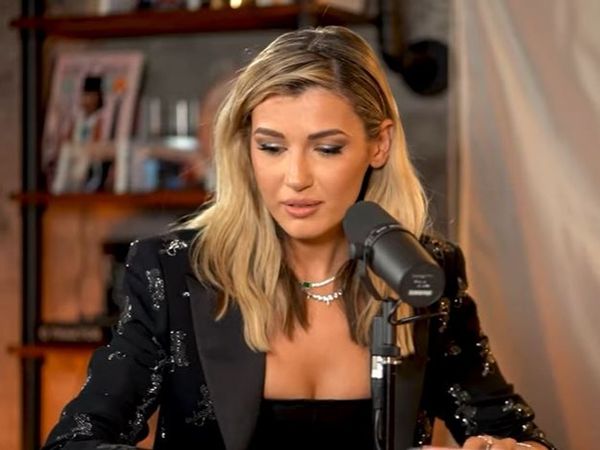 Alina Eremia, la un pas de a fi cerută &icirc;n căsătorie de iubitul ei: &bdquo;Eu priveam subiectul foarte sf&acirc;nt&rdquo;