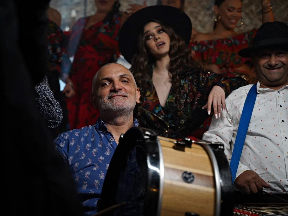 Damian & Brothers și Theo Rose au lansat „Roata”