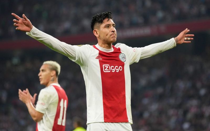 Cum s-a implicat actrița Salma Hayek în transferul unui jucător de la Ajax