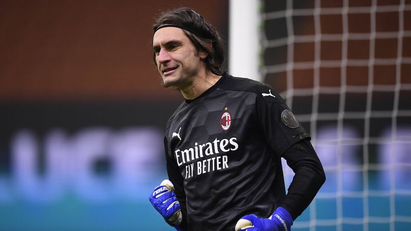Dimineaţa Nebună | Ciprian Tătăruşanu, singurul portar al AC Milan care a apărat un penalty &icirc;n derbiul cu Inter &icirc;n ultimii 40 de ani