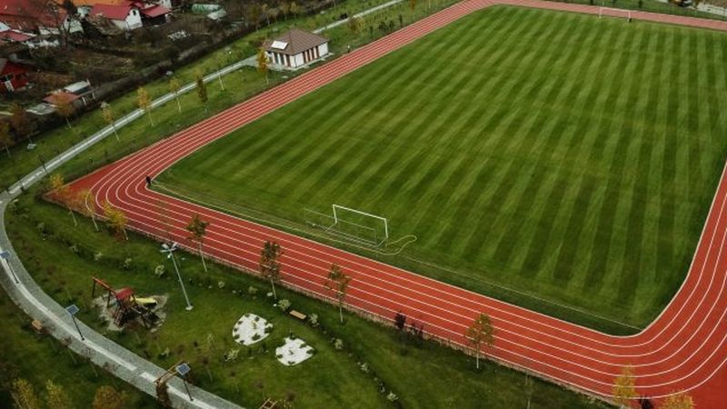 Dimineața Nebună | Pistă de atletism dreptunghiulară la Blaj. Ce spune primarul despre criticile primite?!