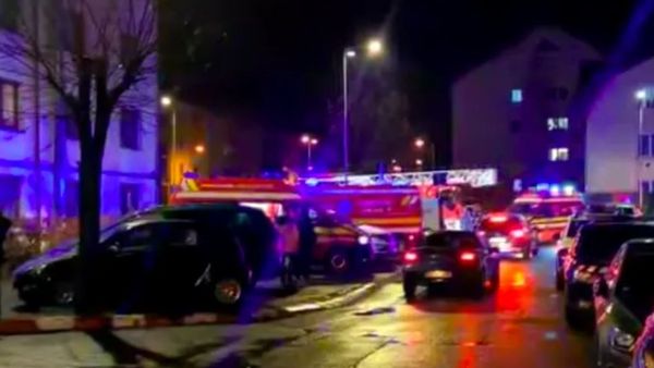 Incendiu la un bloc din Brașov! Un bărbat și-a dat foc la apartament, în urma unei crize de gelozie