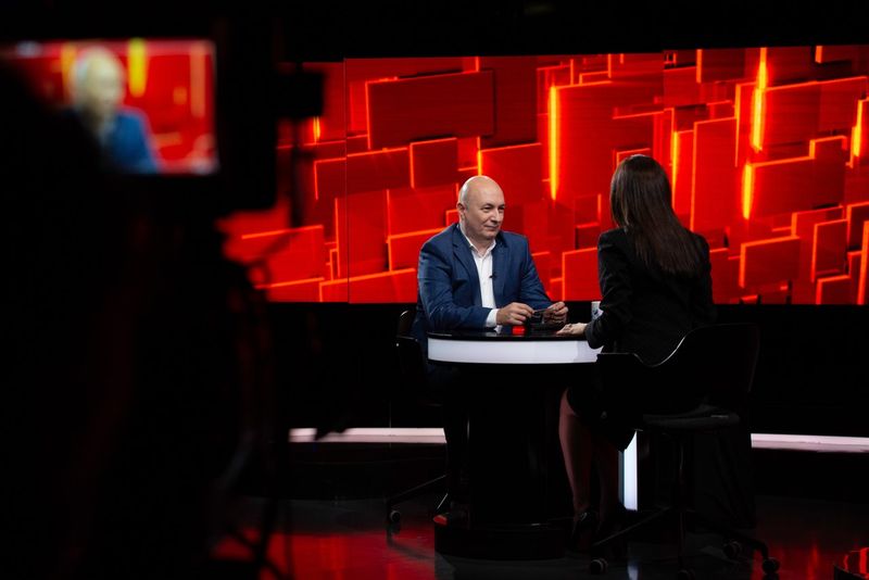 Codrin Ștefănescu, duminică, la “40 de întrebări cu Denise Rifai”