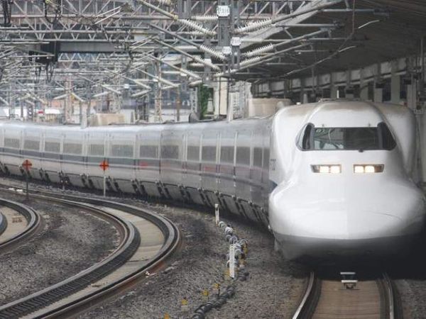 Dimineața Nebună: Un mecanic de tren din Japonia și-a dat &icirc;n judecată angajatorul după ce a fost amendat pentru o &icirc;nt&acirc;rziere de 1 minut