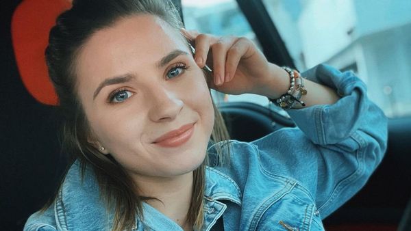 Cristina Ciobănașu este &icirc;nsărcinată?! Detaliul observat de fanii actriței: &rdquo;Așa rău se vede burtica?!?&rdquo;