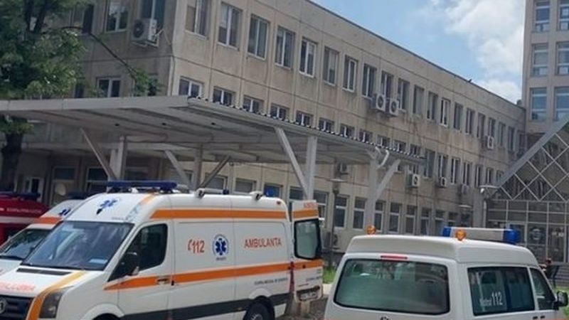 Dimineața Nebună: Evadare ca &icirc;n filme! Un bărbat a &icirc;ncercat să iasă din spital pe o sfoară făcută din  mai multe cearceafuri