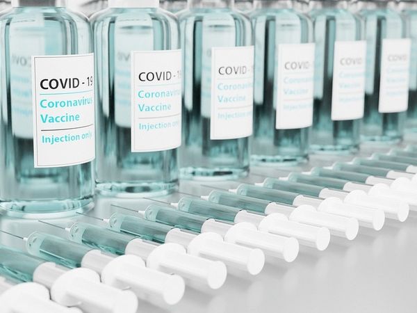 Dimineața Nebună: Soluții extreme pentru rușii nevaccinați: nu mai au voie să cumpere alcool