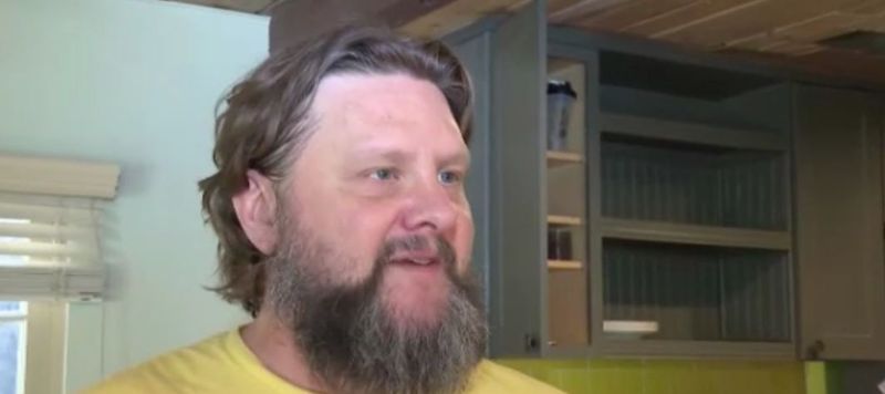 Dimineaţa Nebună: Un bărbat din California a avut surpriza vieții când în casa lui a găsit o familie de urși